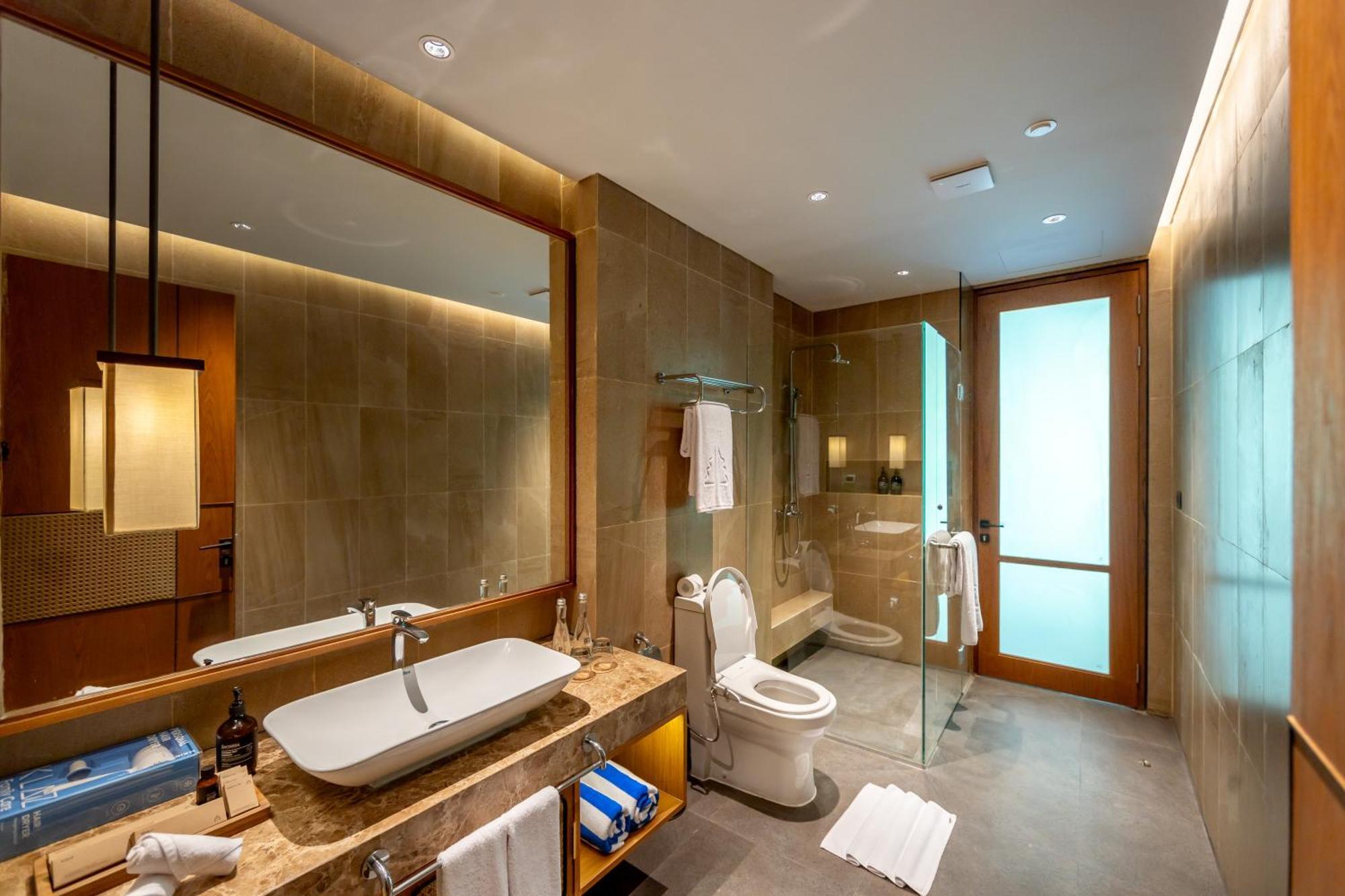 Anumana Hotel 4*